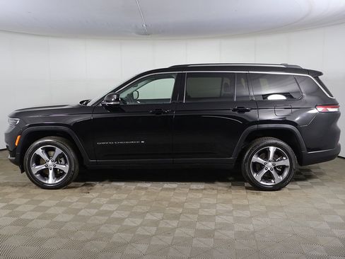 Used 2023 Jeep Grand Cherokee L Limited image 16