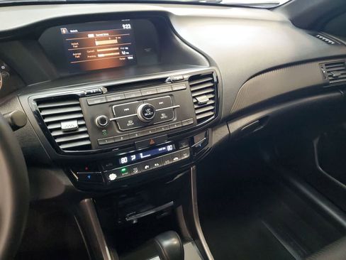 Used 2016 Honda Accord Sport image 24