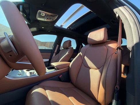 New 2026 Genesis GV70 2.5T Advanced image 9