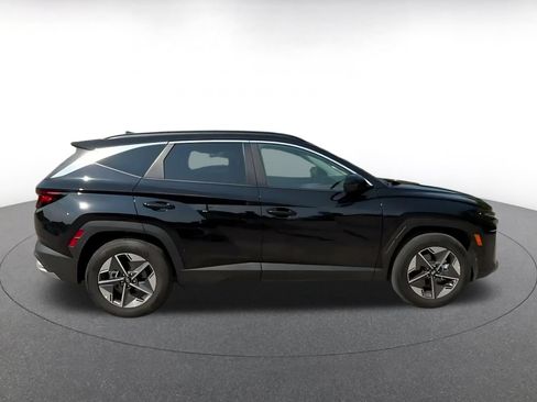 Used 2026 Hyundai Tucson SEL FWD image 16