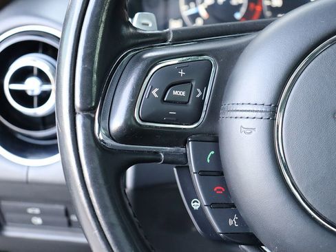 Used 2019 Jaguar XJ L Portfolio image 17