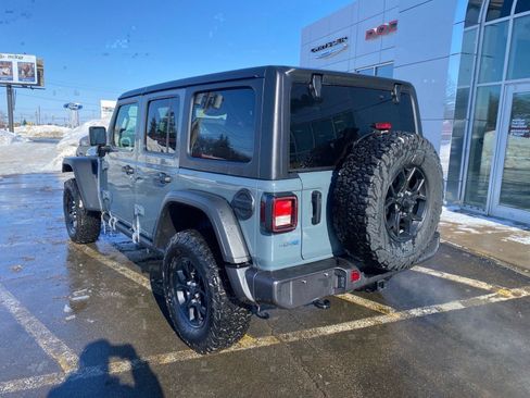 Used 2025 Jeep Wrangler Willys image 3
