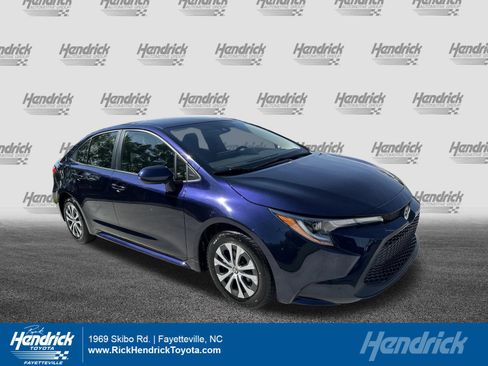 Used 2022 Toyota Corolla LE FWD image 1