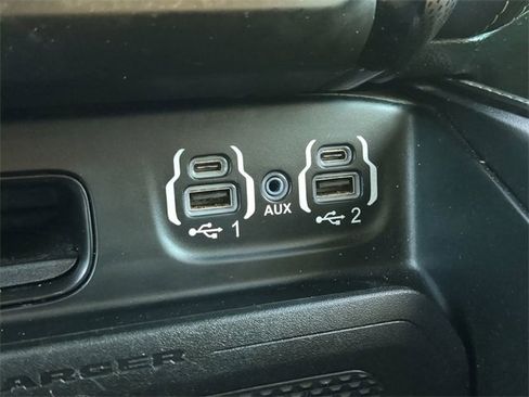 Used 2022 RAM 1500 Limited image 26