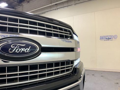 Used 2018 Ford F150 Lariat w/ Equipment Group 502A Luxury AWD/4WD image 47