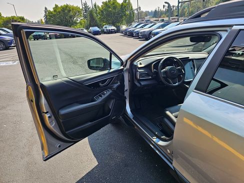Certified 2025 Subaru Outback Limited AWD/4WD image 19