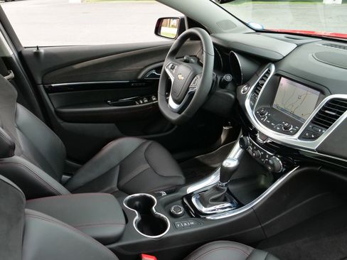 Used 2015 Chevrolet SS RWD image 31