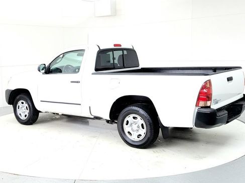 Used 2014 Toyota Tacoma 2WD Regular Cab image 4
