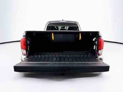 Certified 2021 Toyota Tacoma SR5 RWD image 32