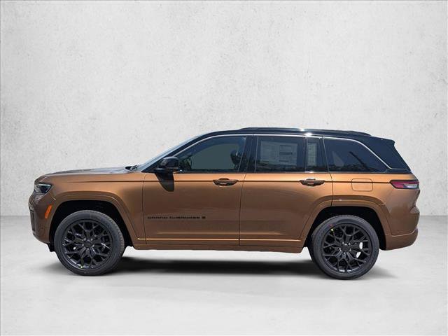 New 2026 Jeep Grand Cherokee Summit w/ Obsidian Package AWD/4WD image 5