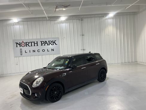 Used 2016 MINI Cooper Clubman image 19