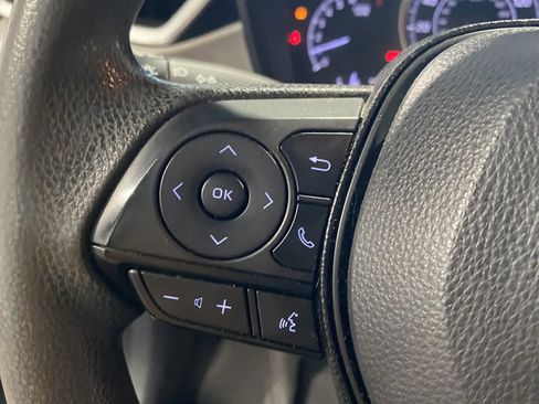 Used 2020 Toyota Corolla LE image 17