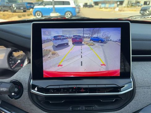 Used 2023 Jeep Compass Sport image 20