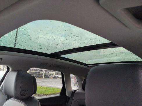 Used 2020 Audi Q5 2.0T Premium Plus w/ Premium Plus Package image 23