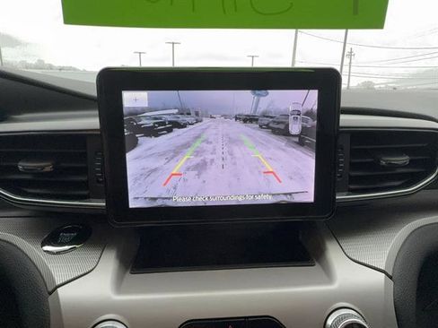 Certified 2023 Ford Explorer XLT w/ Equipment Group 202A image 14