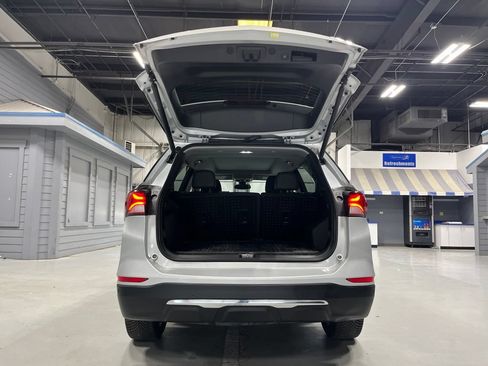 Used 2022 Chevrolet Equinox Premier AWD/4WD image 9