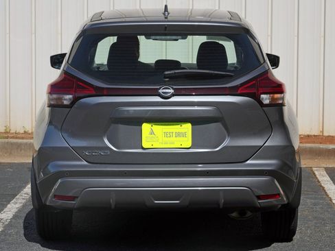 Used 2024 Nissan Kicks S FWD image 44