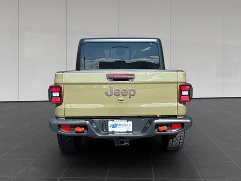 Used 2026 Jeep Gladiator Mojave AWD/4WD image 4