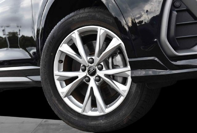 Used 2025 Audi Q3 2.0T Premium AWD/4WD image 3