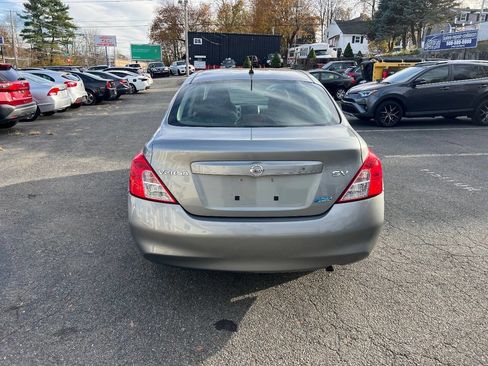 Used 2012 Nissan Versa SV w/ Convenience Pkg image 7