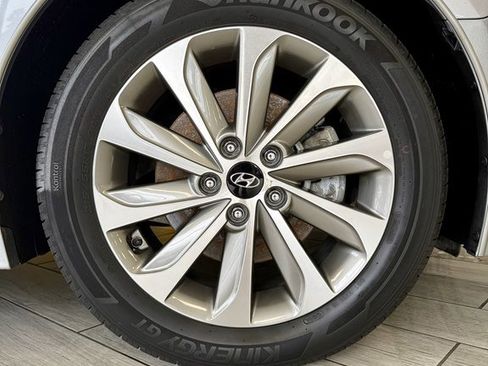 Used 2016 Hyundai Sonata FWD image 19