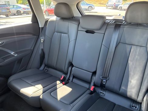 Used 2025 Audi Q5 Premium Plus w/ Premium Plus AWD/4WD image 16