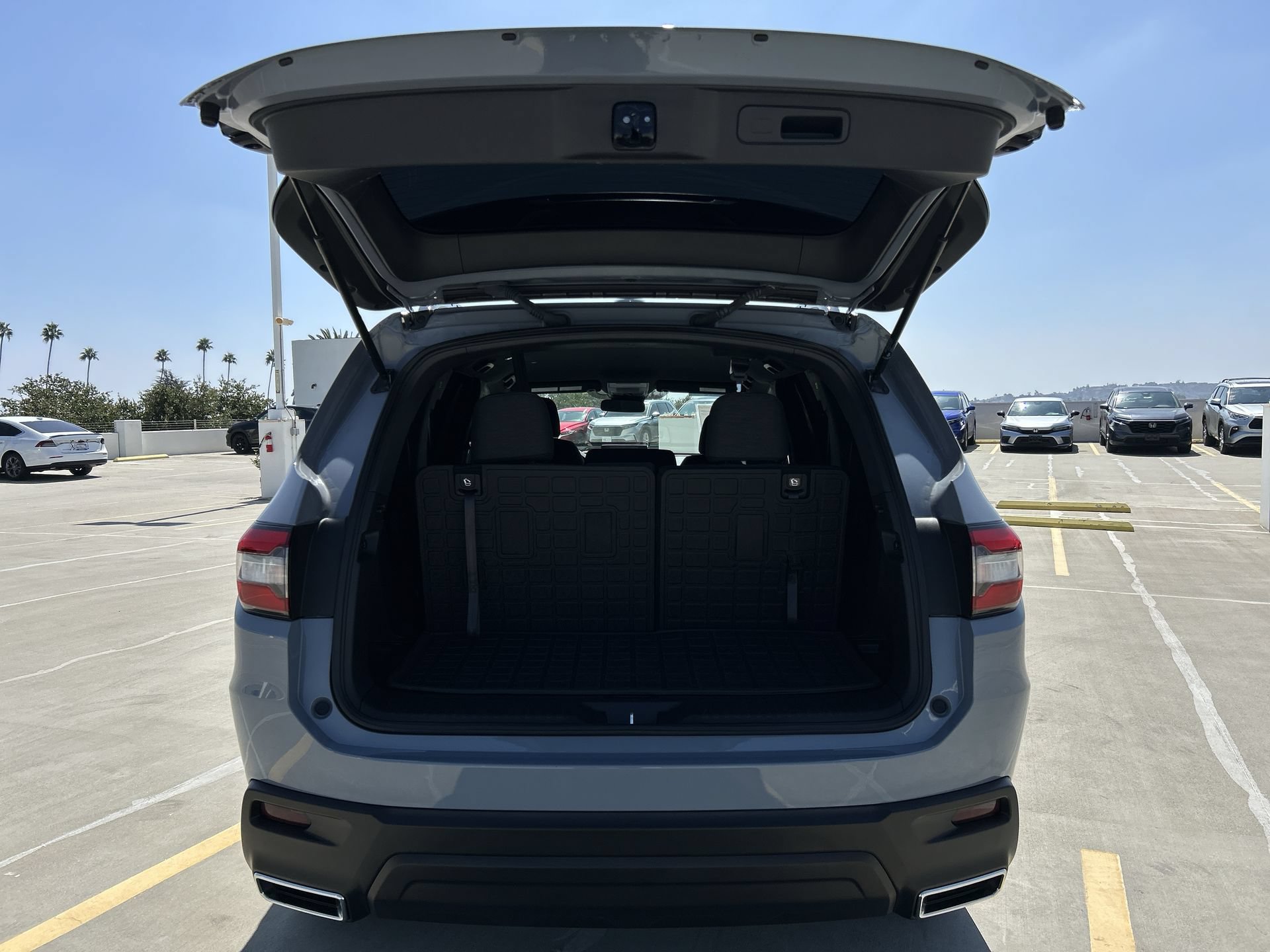 Certified 2025 Honda Pilot Sport image 19