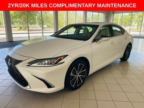 Certified 2025 Lexus ES 350 w/ Premium Package image 3
