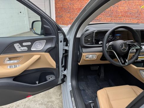 New 2026 Mercedes-Benz GLE 450 4MATIC image 9