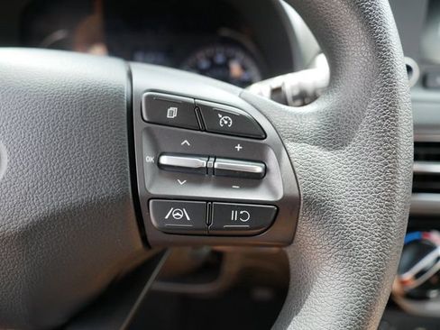 Used 2023 Hyundai Kona SE AWD/4WD image 26