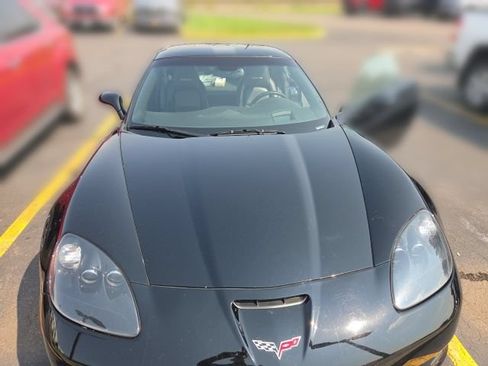 Used 2007 Chevrolet Corvette Z06 w/ Preferred Equipment Group RWD image 37