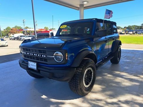 Certified 2021 Ford Bronco 4-Door w/ Sasquatch Package image 3