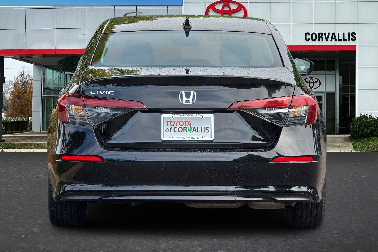 Used 2025 Honda Civic LX image 5