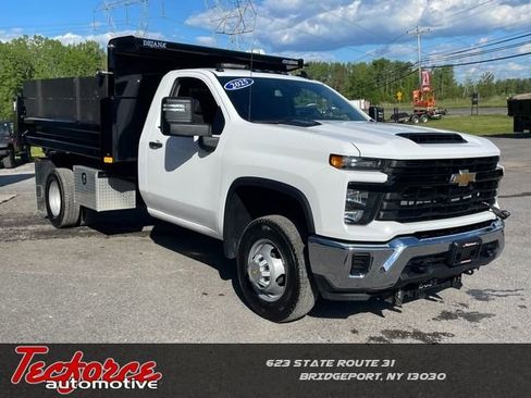 Used 2025 Chevrolet Silverado 3500 W/T w/ WT Convenience Package AWD/4WD image 1