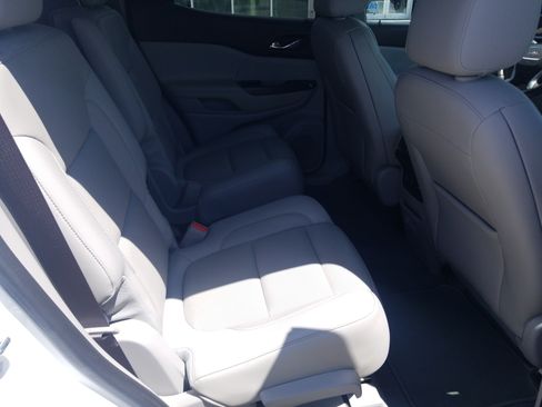 Used 2018 GMC Acadia SLT FWD image 15