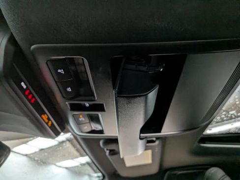 Used 2021 MAZDA MAZDA3 s image 15