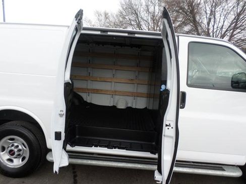 Used 2024 GMC Savana 2500 w/ Driver Convenience Package image 38