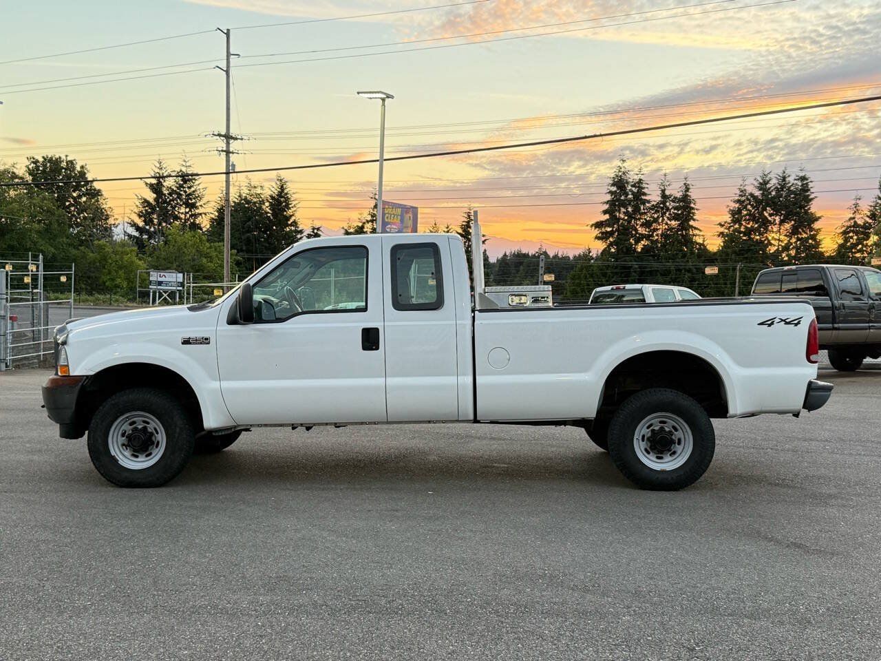 Used 2003 Ford F250 XL AWD/4WD image 3