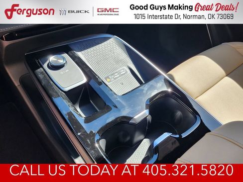 New 2027 Buick Enclave Preferred w/ Power Package AWD/4WD image 31