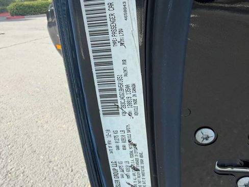 Used 2011 Dodge Challenger RWD image 29