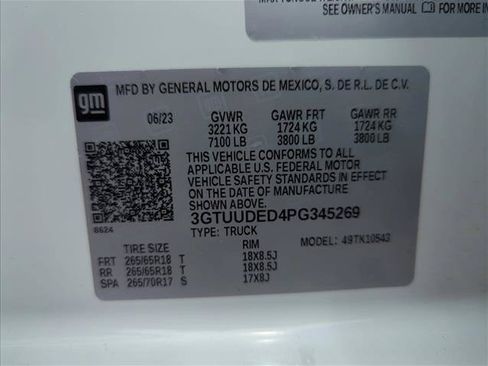 Used 2023 GMC Sierra 1500 SLT AWD/4WD image 27