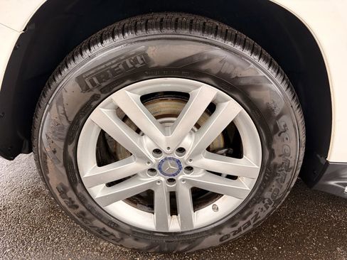 Used 2014 Mercedes-Benz GL 450 4MATIC image 46