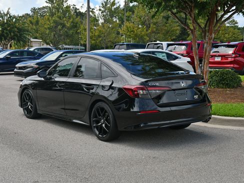 Used 2025 Honda Civic Sport image 3
