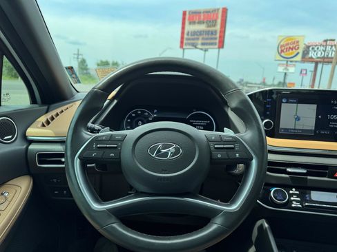 Used 2021 Hyundai Sonata Limited FWD image 13