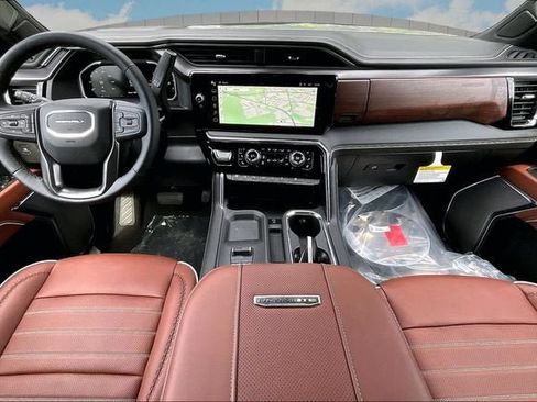 New 2026 GMC Sierra 3500 Denali Ultimate AWD/4WD image 6