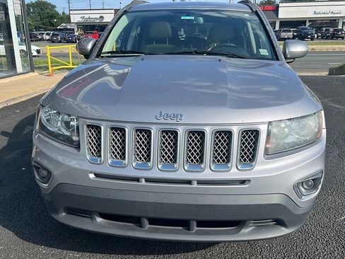 Used 2016 Jeep Compass High Altitude FWD image 3