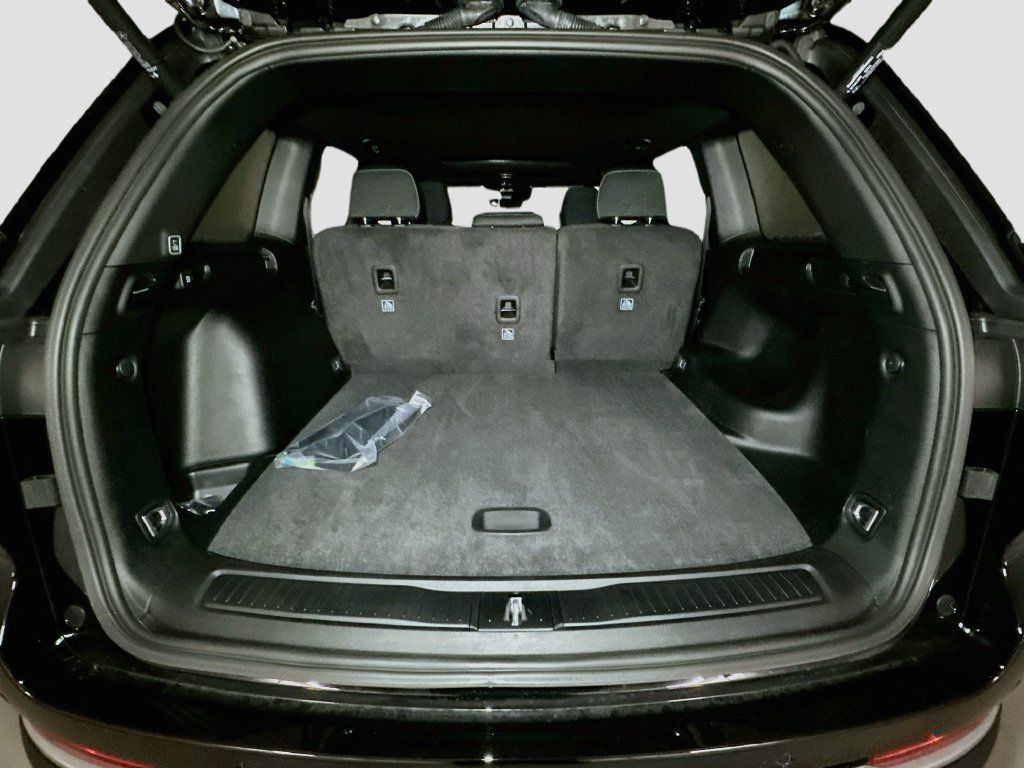 New 2027 Jeep Grand Cherokee 4WD image 30