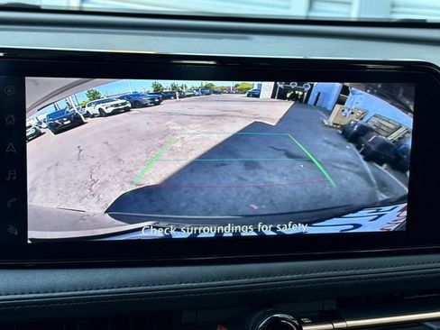 Used 2023 Nissan Ariya FWD image 19