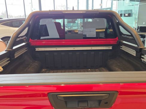 New 2025 Nissan Frontier SV w/ SV Convenience Package image 10