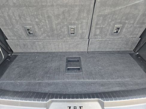 Used 2019 Ford Expedition Platinum RWD image 31